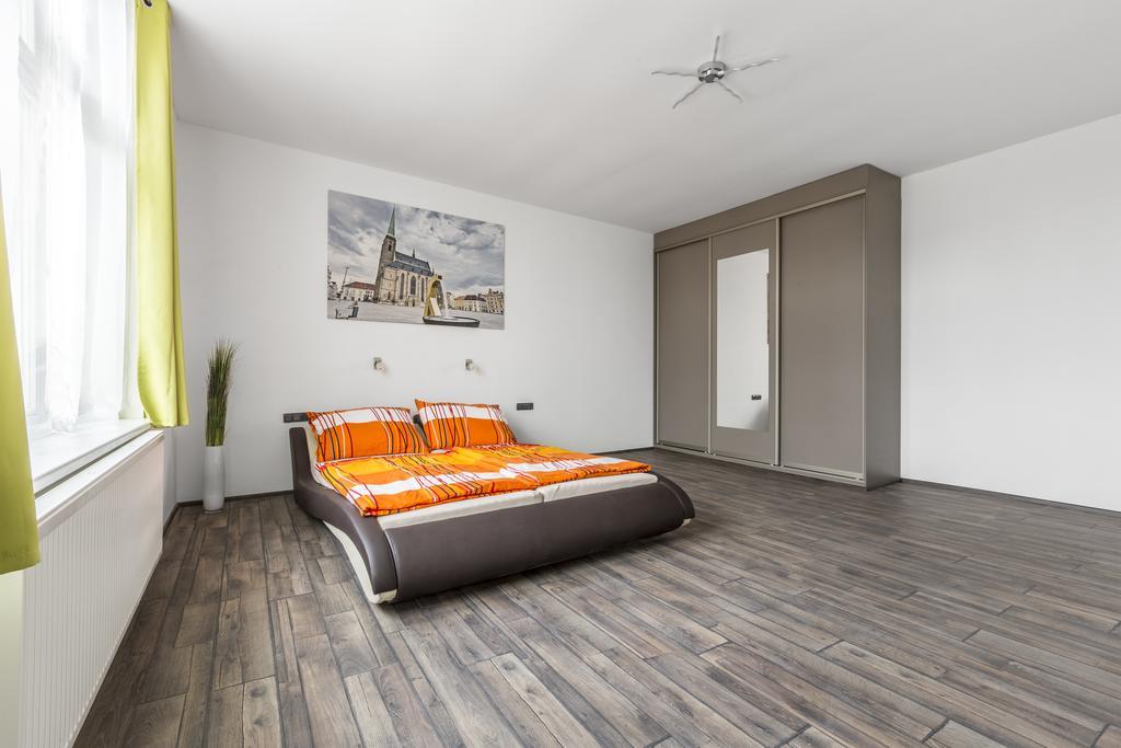 Apartsee Halkova Pilsen Exterior foto