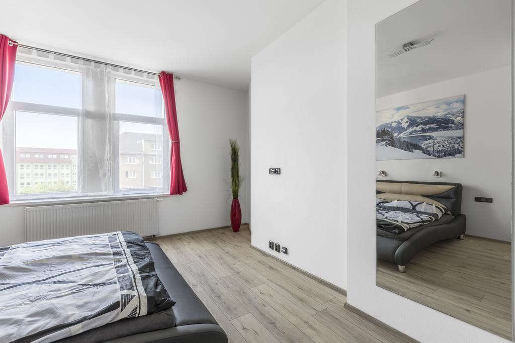 Apartsee Halkova Pilsen Exterior foto